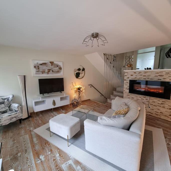 Apartament Maberg Auf Scheid *